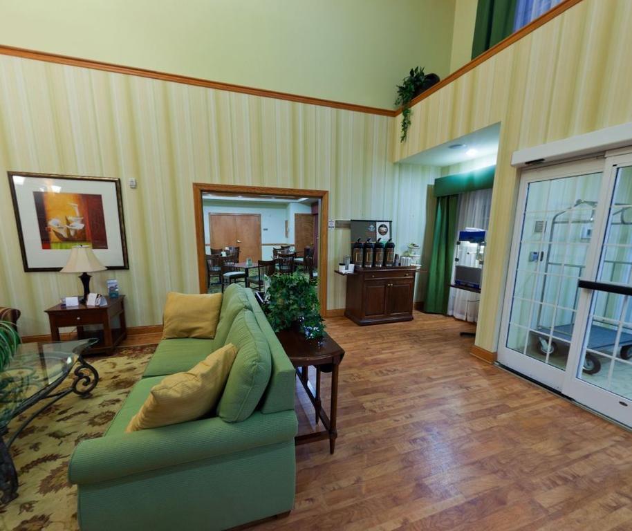 Comfort Inn & Suites High Point - Archdale Екстериор снимка