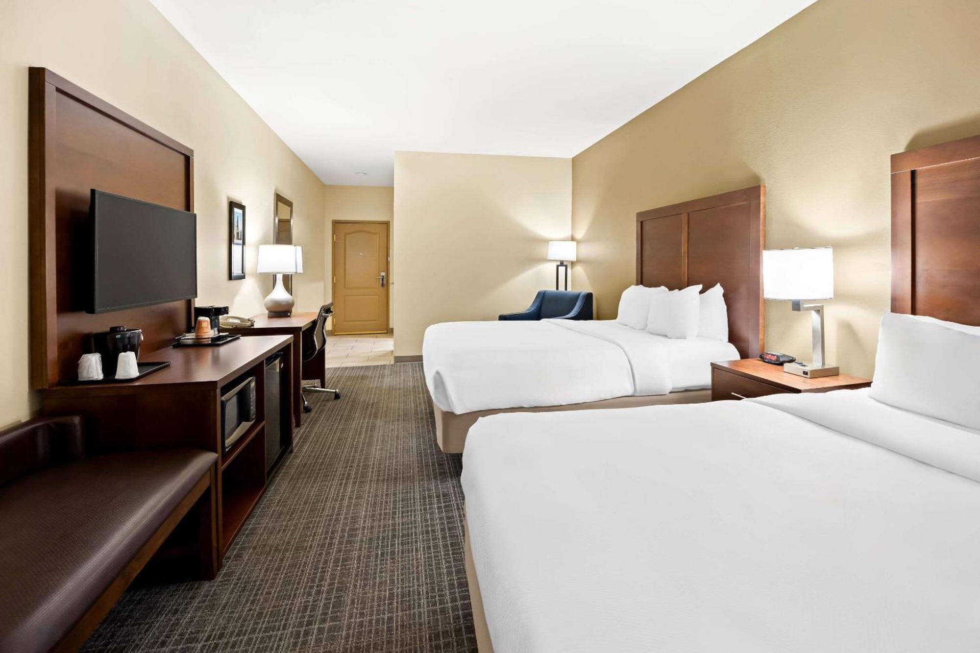 Comfort Inn & Suites High Point - Archdale Екстериор снимка