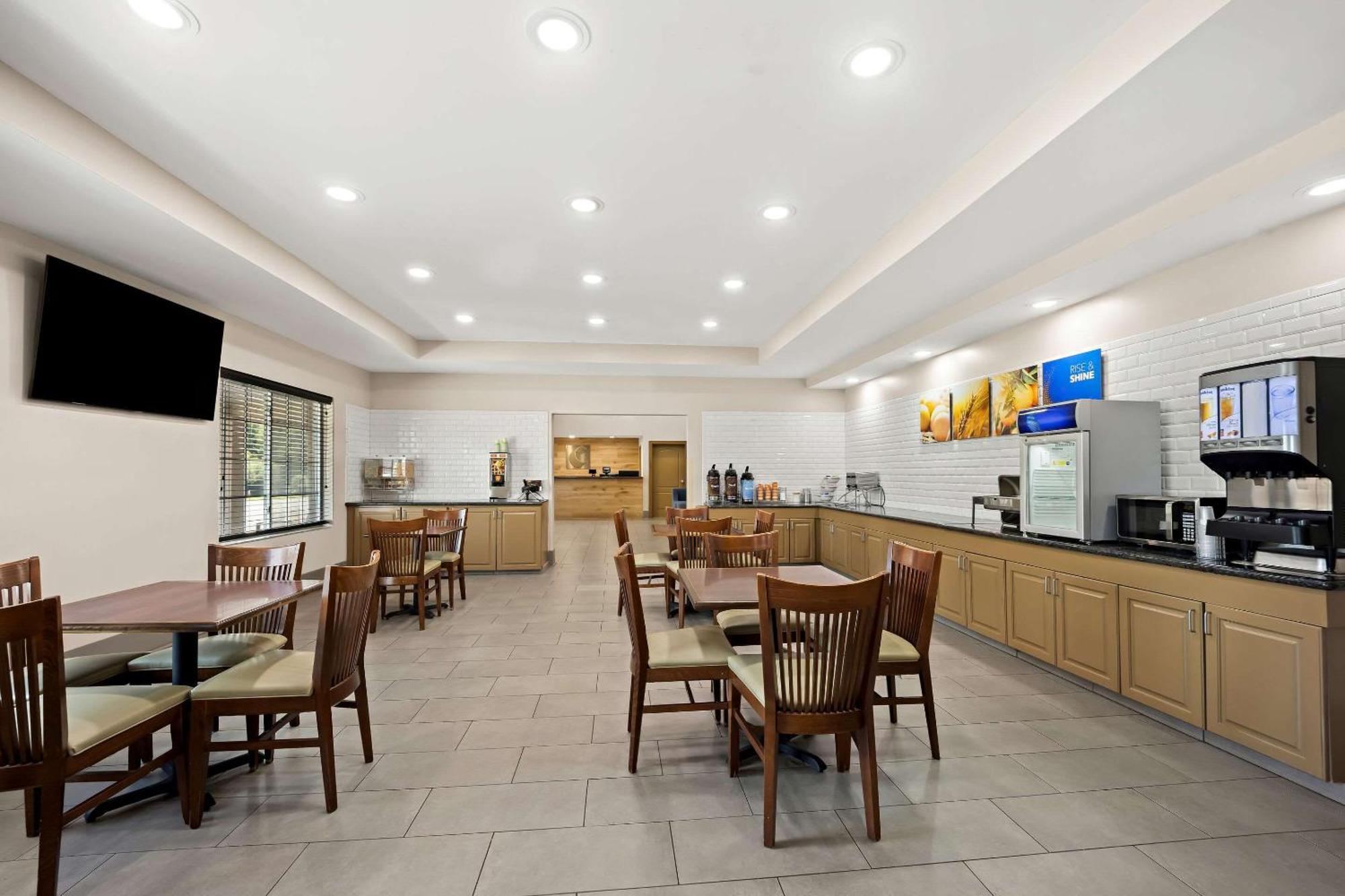 Comfort Inn & Suites High Point - Archdale Екстериор снимка