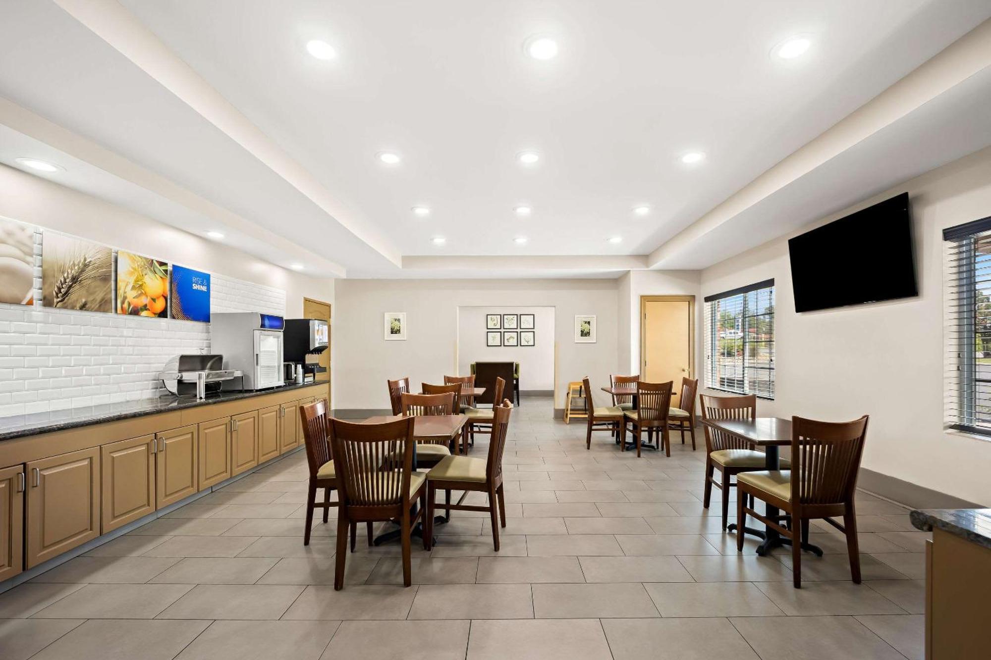Comfort Inn & Suites High Point - Archdale Екстериор снимка