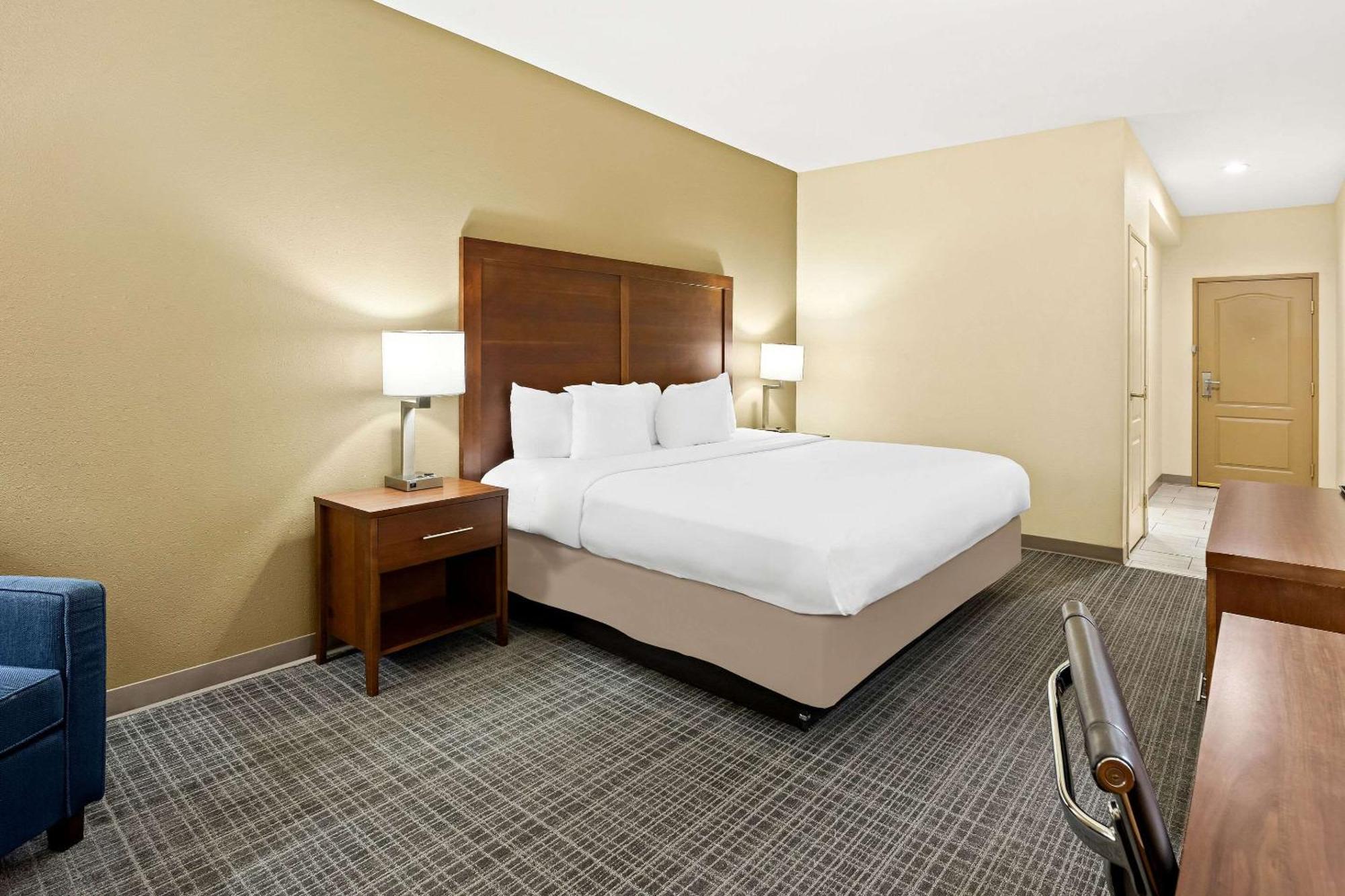Comfort Inn & Suites High Point - Archdale Екстериор снимка